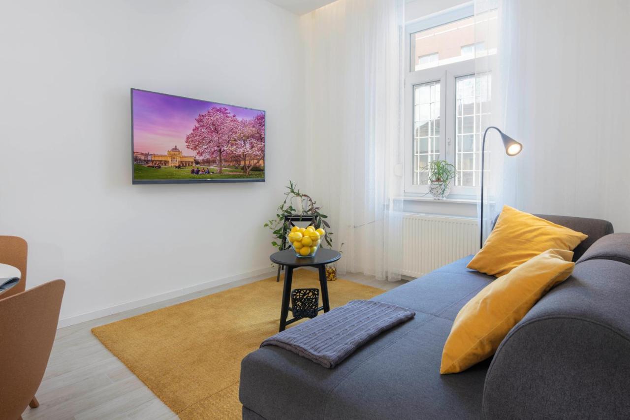 Alenka'S Place, Fiber Optic Wi Fi ซาเกร็บ ภายนอก รูปภาพ